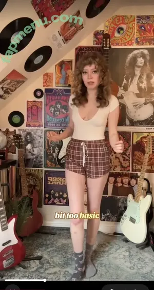 Issy Allen / Allen_Issy / Issy_Allen / izzy_allen nude photo #0054