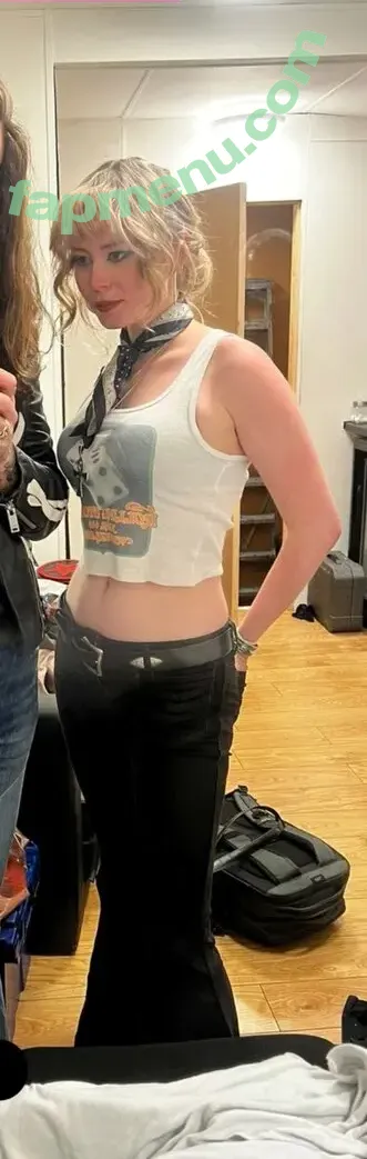 Issy Allen nude photo #0049 (Allen_Issy / Issy_Allen / izzy_allen)