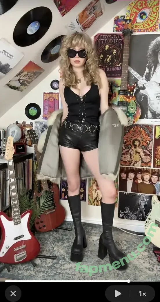 Issy Allen nude photo #0050 (Allen_Issy / Issy_Allen / izzy_allen)