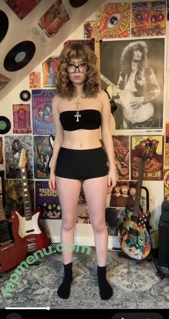 Issy Allen nude photo #0060 (Allen_Issy / Issy_Allen / izzy_allen)