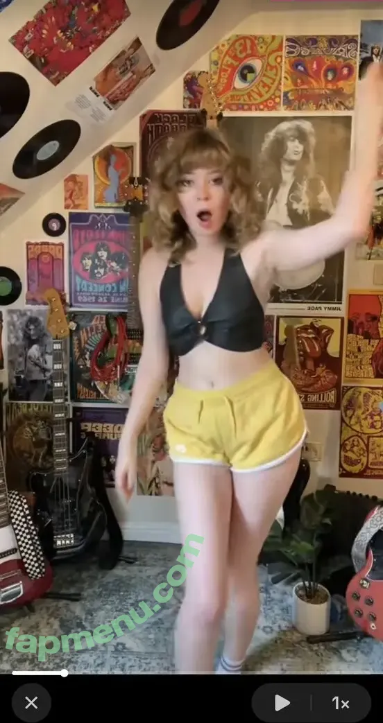 Issy Allen nude photo #0063 (Allen_Issy / Issy_Allen / izzy_allen)