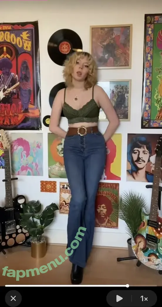 Issy Allen nude photo #0065 (Allen_Issy / Issy_Allen / izzy_allen)