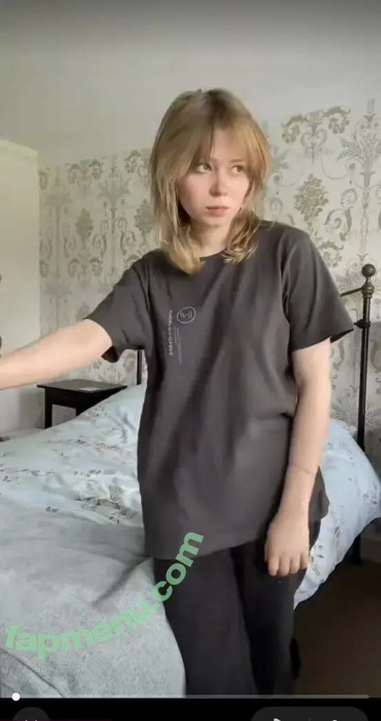 Issy Allen nude photo #0078 (Allen_Issy / Issy_Allen / izzy_allen)