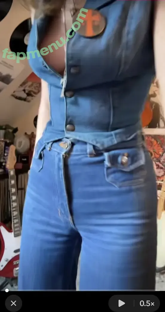 Issy Allen nude photo #0086 (Allen_Issy / Issy_Allen / izzy_allen)