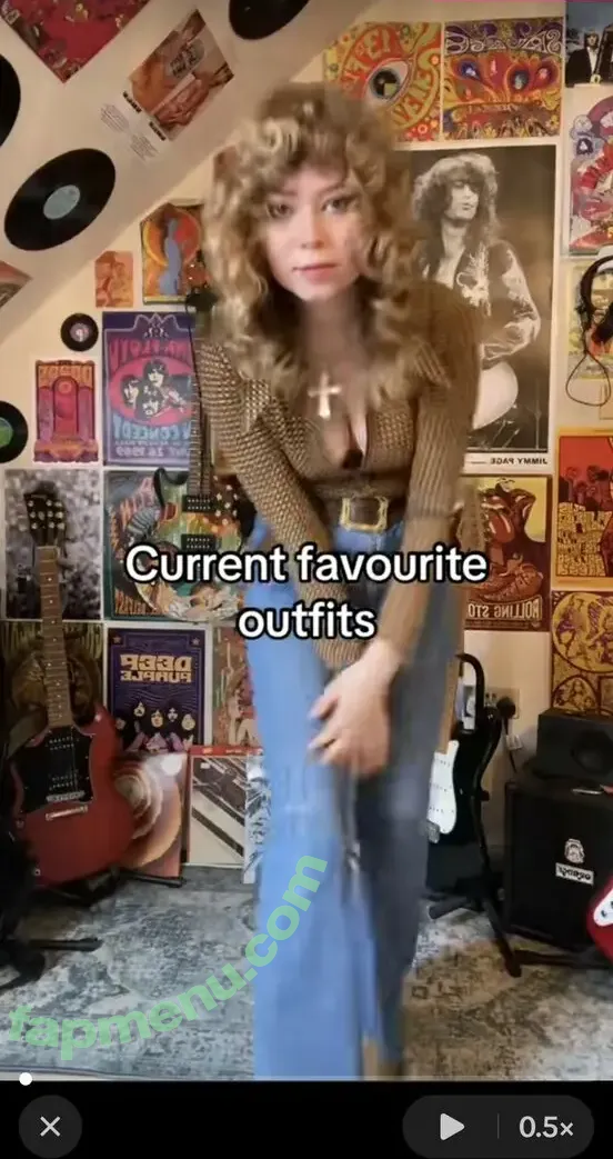 Issy Allen nude photo #0090 (Allen_Issy / Issy_Allen / izzy_allen)