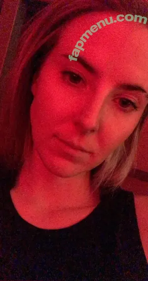 issyausti nude photo #0105