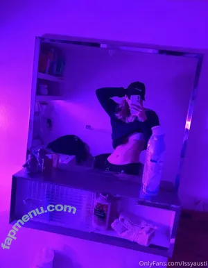 issyausti nude