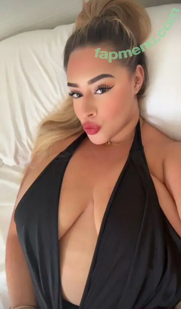 Istpiment nude photo #0019 (Pimentrougee)