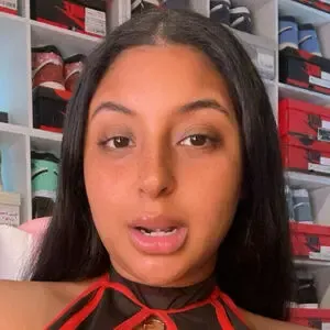 istsellaeman / Its_Queen / Wet Pussy Queen / ewhitdadumpy / itsqueenn / shamathehuman nude photo #0010