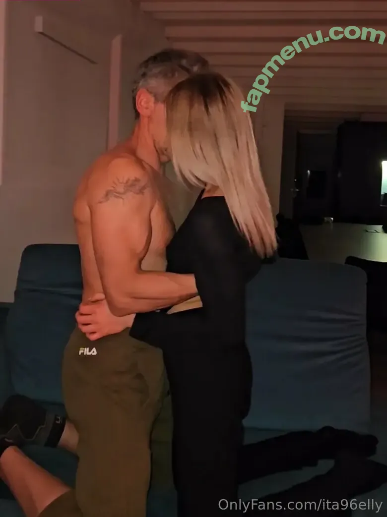 ita96elly nude photo #0148 (itayclay)