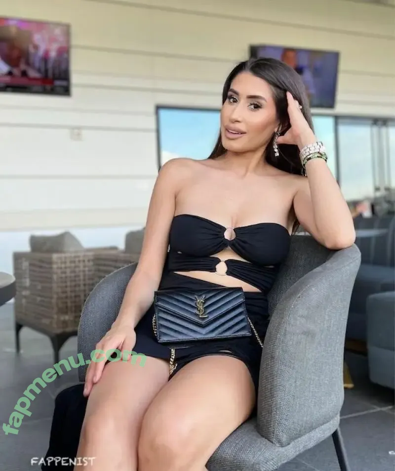 Itati Lopez nude photo #0002 (Itati Lopez)