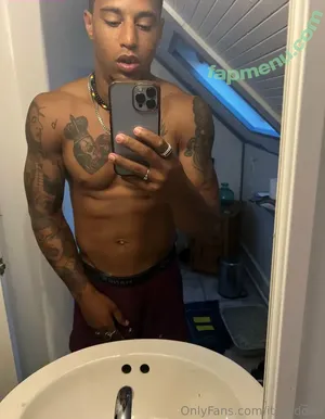  nude photo #0005