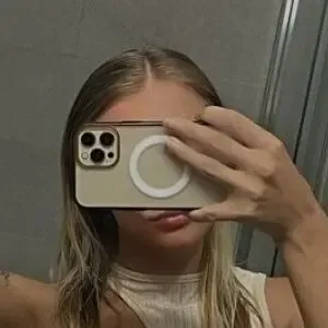 Its Bella / its_magicbella / magictinkerbella / official_its_bella nude photo #0006