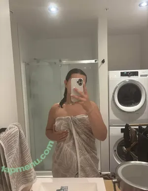 its.chloee / its_chloeee_ nude photo #0001