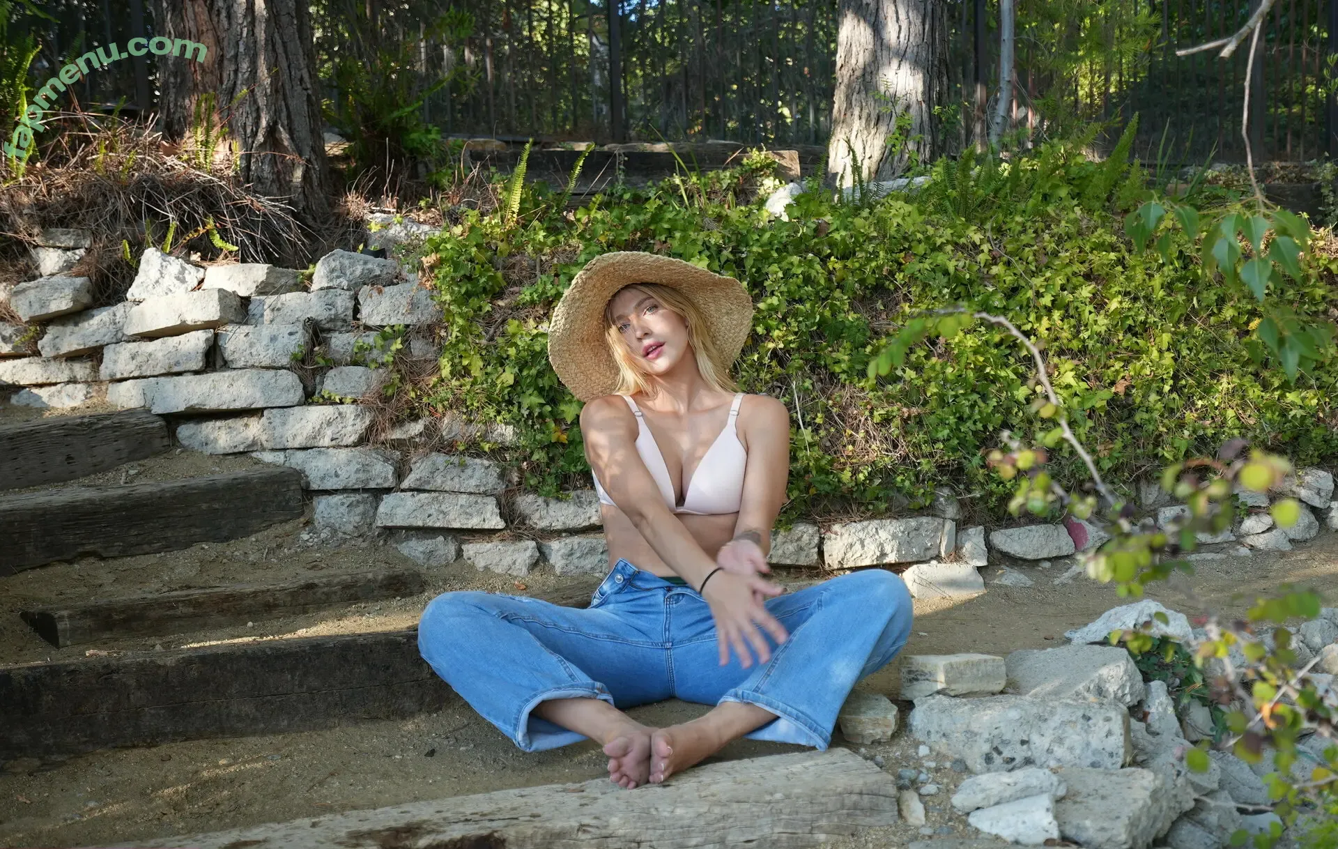 its.kennedy.monroe nude photo #0123 (itskennedymonroe)