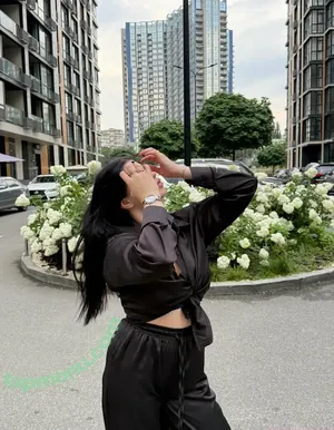 its_mia_blo0m / Serzapious nude photo #0056