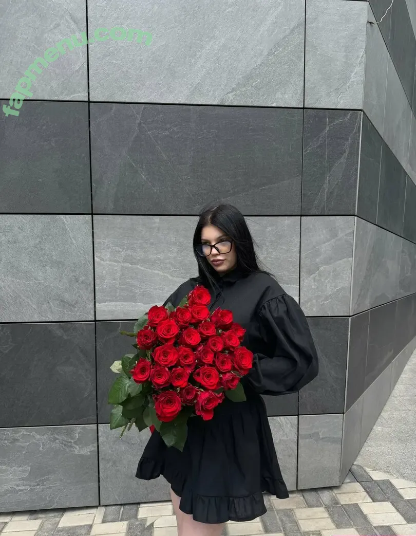 its_mia_blo0m nude photo #0034 (Serzapious)