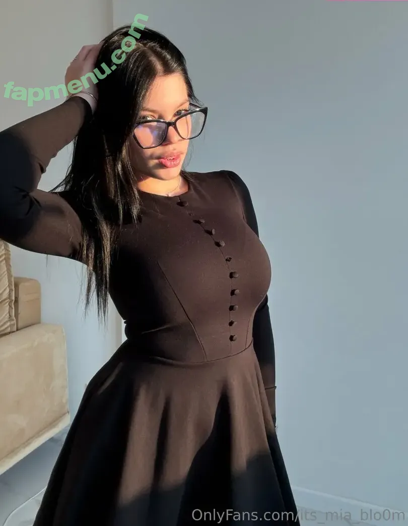 its_mia_blo0m nude photo #0040 (Serzapious)