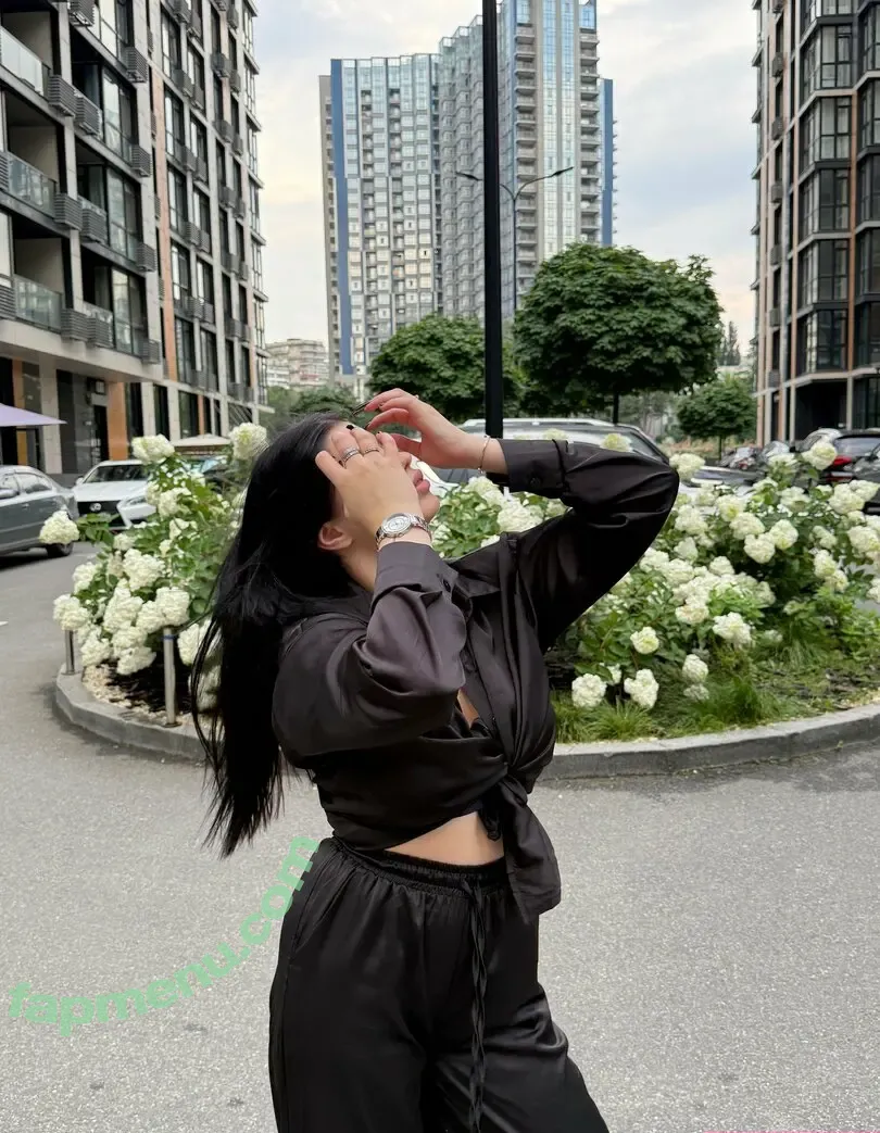 its_mia_blo0m nude photo #0056 (Serzapious)