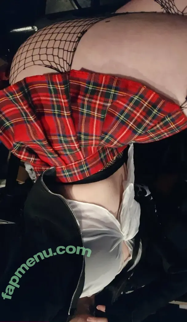 its_pyro_kitten nude photo #0116 (pyrokittenx)