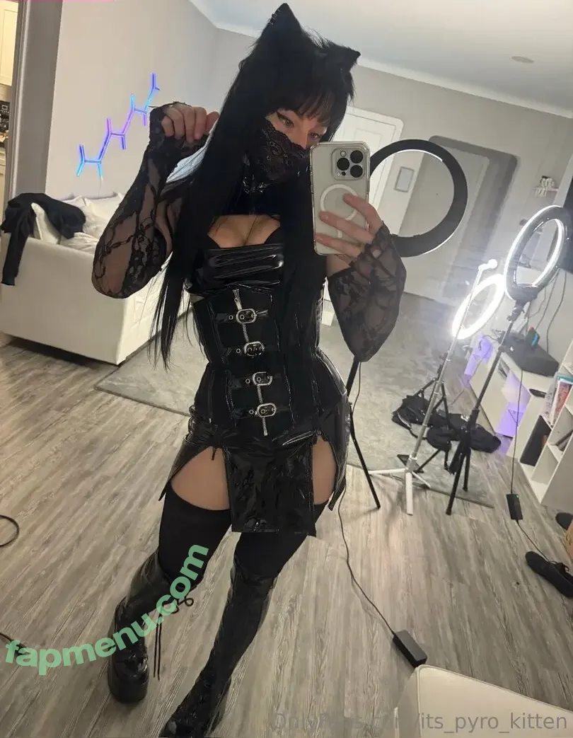its_pyro_kitten nude photo #0128 (its.pyro.kitten)