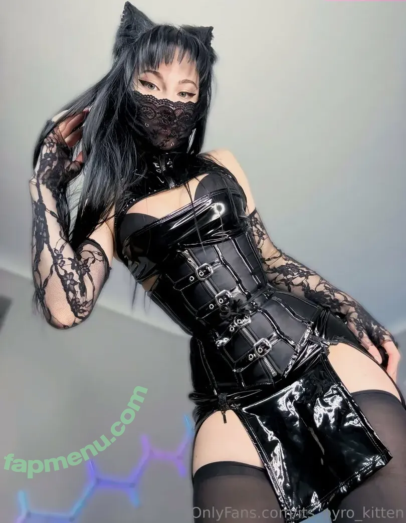 its_pyro_kitten nude photo #0146 (pyrokittenx)