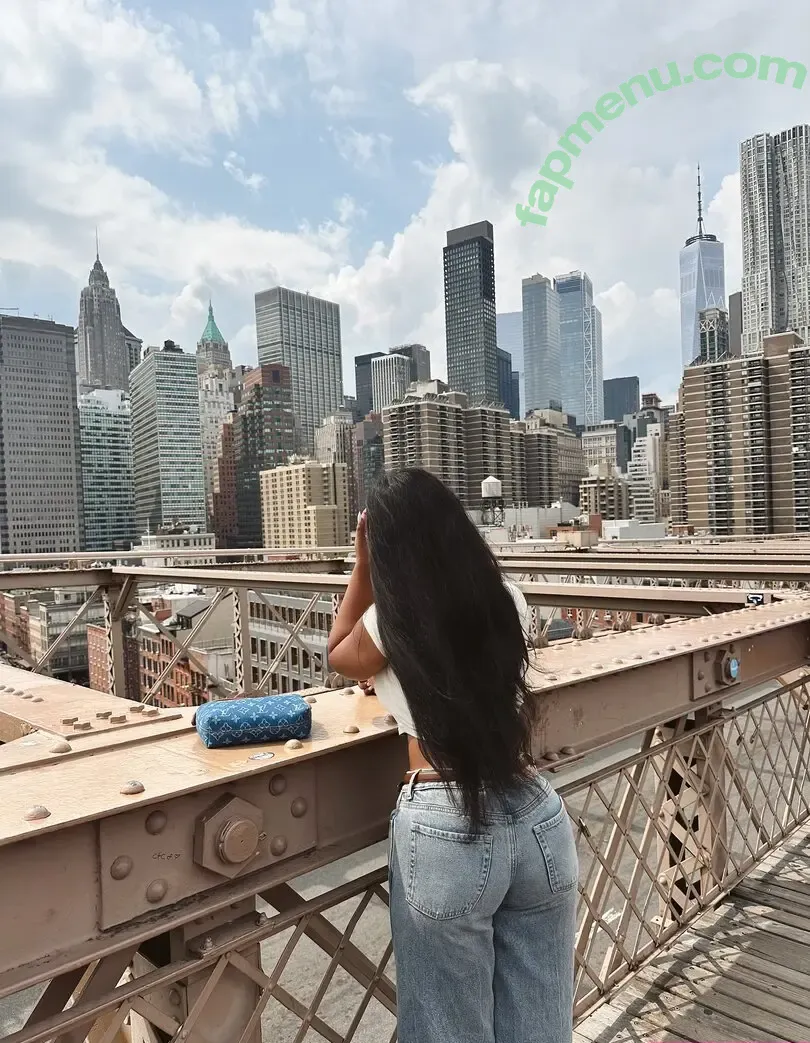 its.sri nude photo #0028 (sri1184)