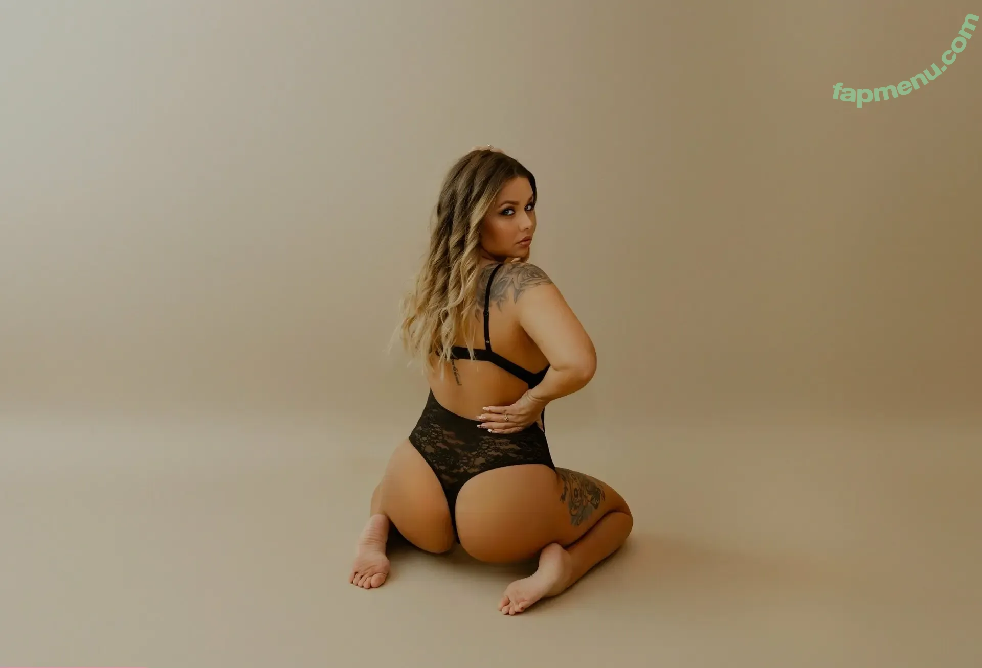 itsabadiexo nude photo #0010 (itsabadiexo)