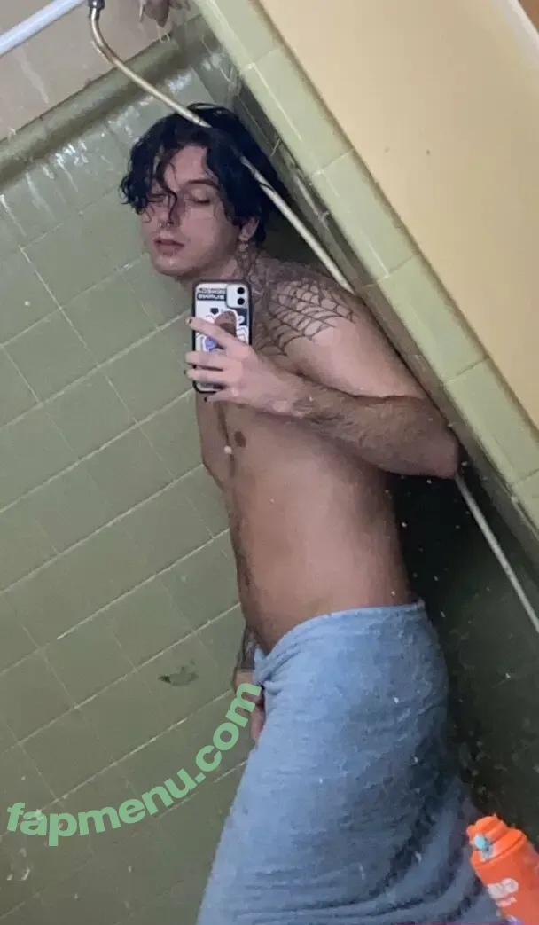 itsaidanmcmurry nude photo #0019 (aidanmcmurry)