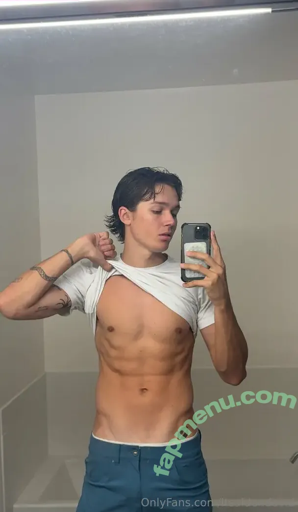 itsaidendavid nude photo #0001 (itsaidendavid)