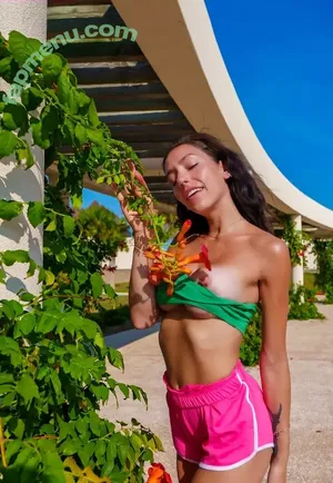 itsannarain / itsannarain__ nude photo #0339