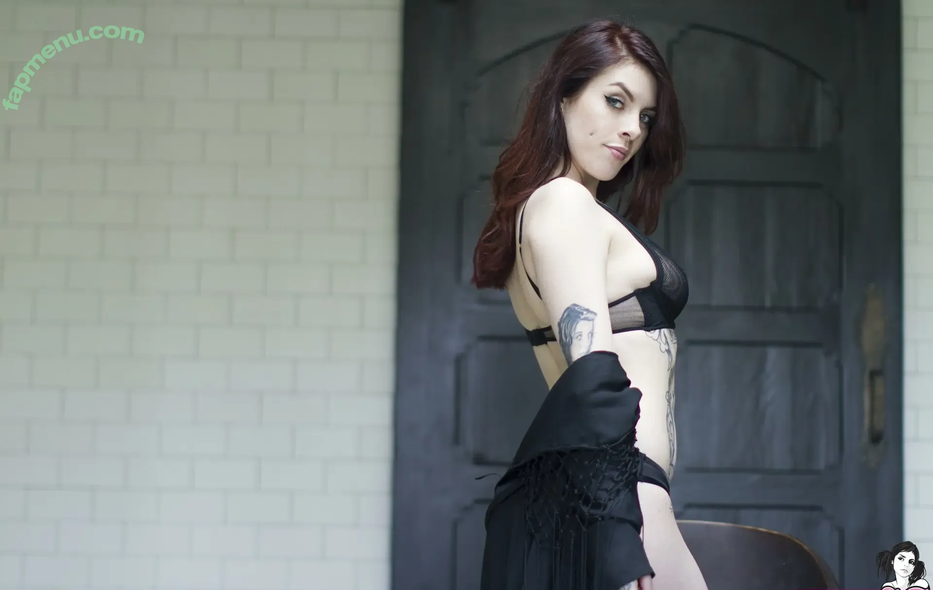 Itsbeadux nude photo #0238 (Itsbeadux)