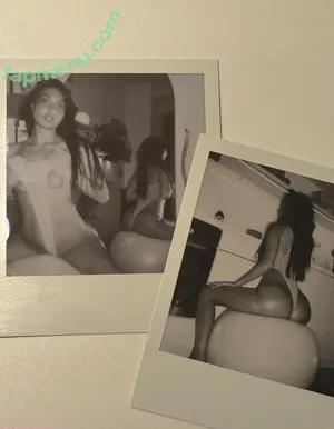  nude photo #0002