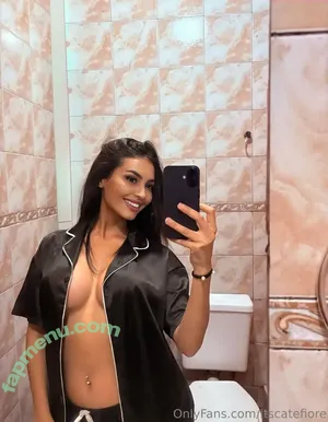  nude photo #0004