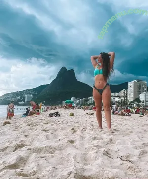 itscurious.cat / catarina.bbarbosa nude photo #0027