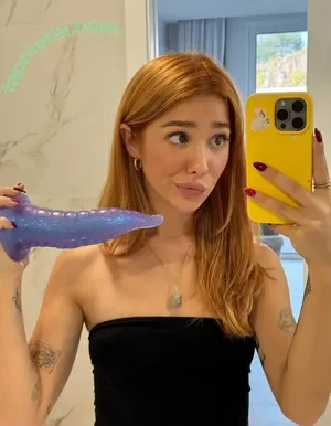  nude photo #0007