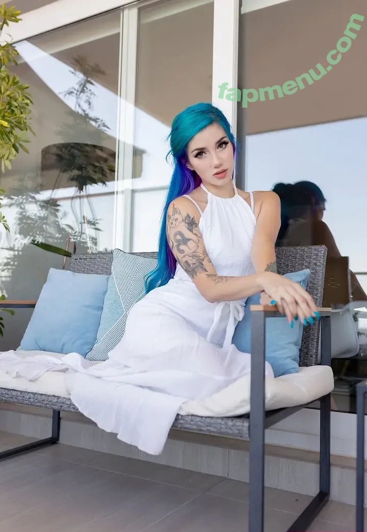 Itsfay nude photo #0502 (Fay SG / Fay Suicide Girl / fay_nomore)