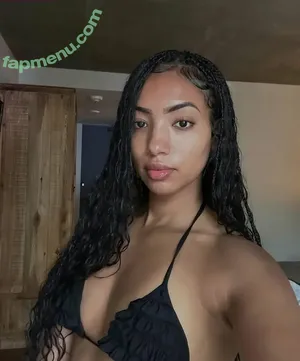 itsfisaaa / Nafisa nude photo #0007