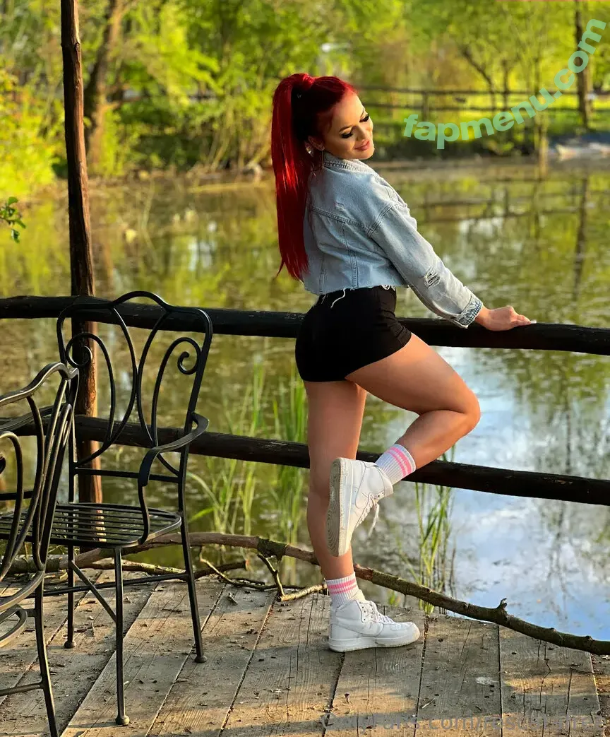 itsfoxyhoe nude photo #0052 (itsfoxyhoe)
