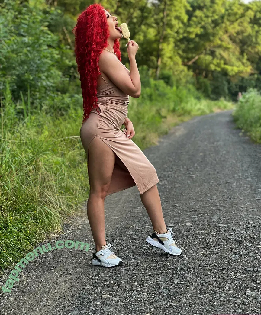 itsfoxyhoe nude photo #0055 (itsfoxyhoe)