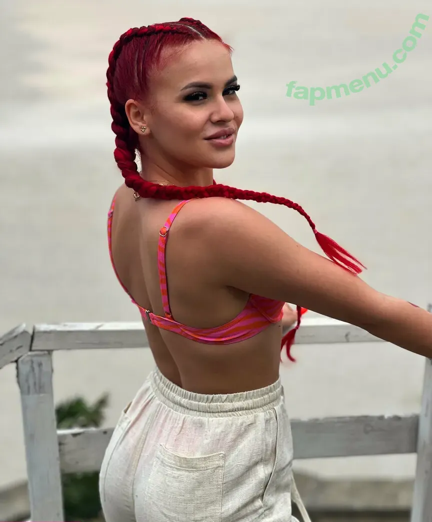 itsfoxyhoe nude photo #0058 (itsfoxyhoe)