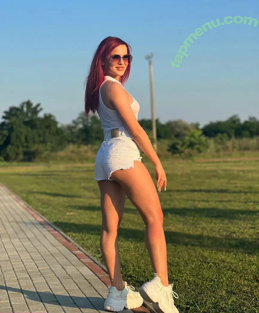 itsfoxyhoe nude photo #0060 (itsfoxyhoe)