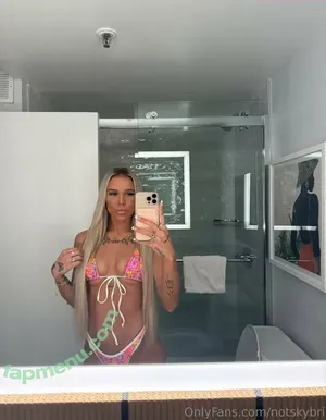 itsgeorgannexo / itsgeorgiastonex nude photo #0001