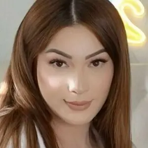itshayleyhilton page