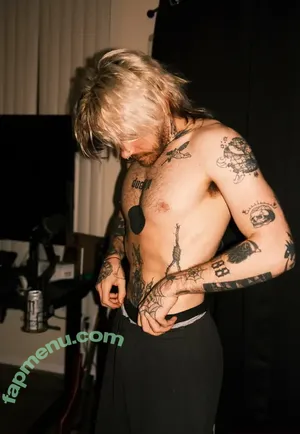 itsiceithink / i.c.e._ nude photo #0013