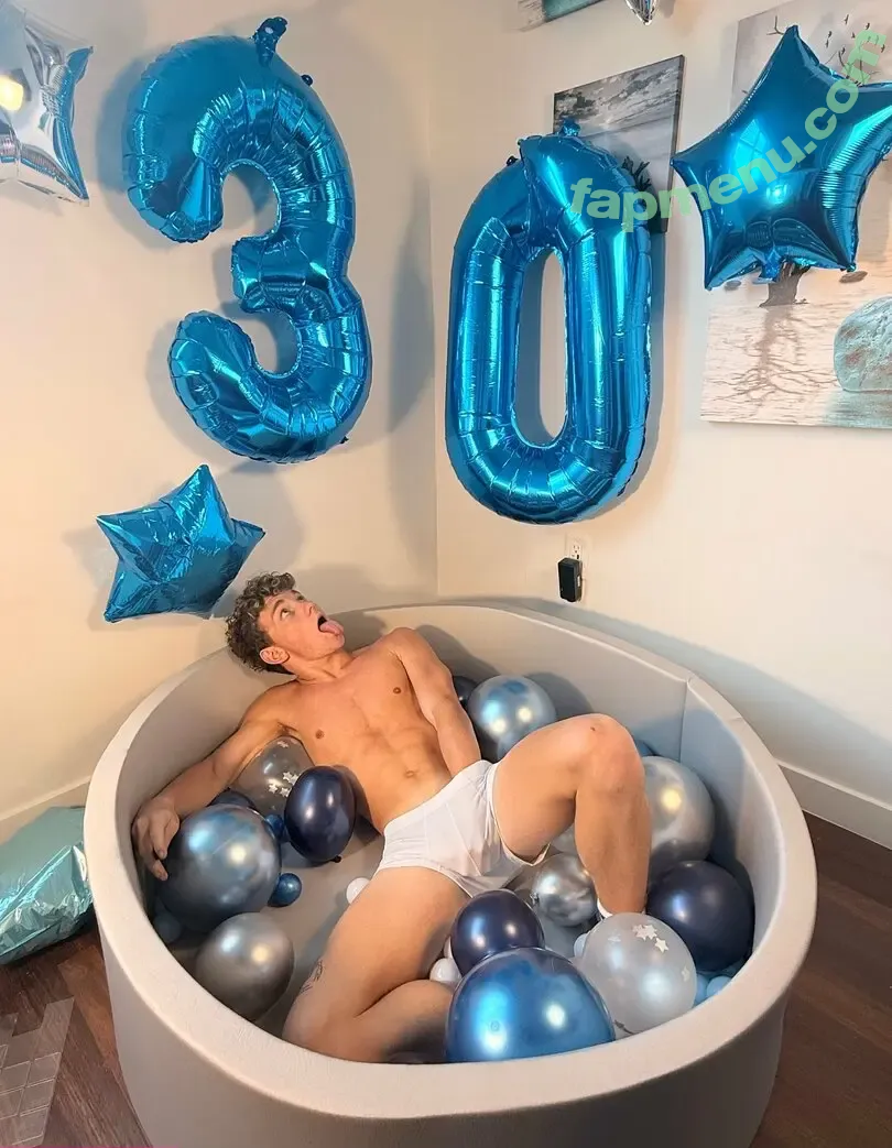 itsjacob2 nude photo #0033 (itsjacob2_)