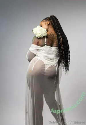  nude photo #0004