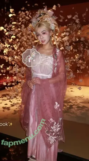 Itsjenniboop / Itsjenningu nude photo #0166