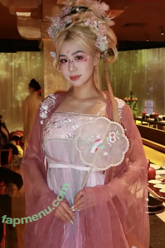 Itsjenniboop nude photo #0165 (Itsjenningu)