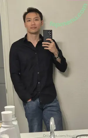 itsjustmeuwu / itsjustmewoo nude photo #0009